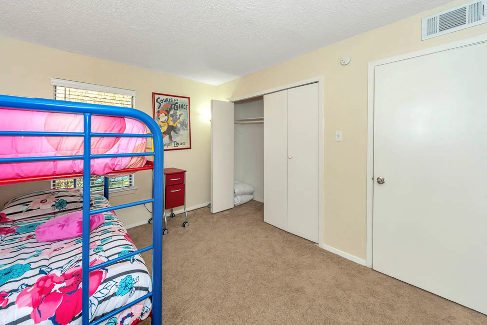 Apartments in Arlington, TX Cedar Ridge Townhomes (817) 4679325